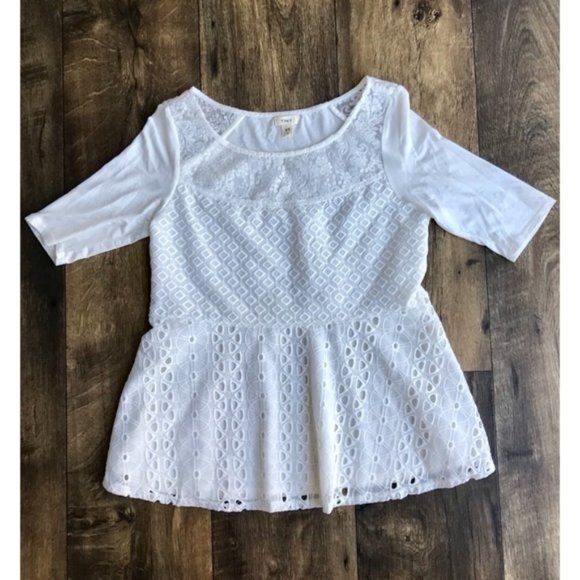 Anthropologie Tops - Anthropologie TINY Lace Amelia White Top XS